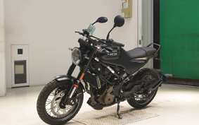 HUSQVARNA SVARTPILEN 401 2024