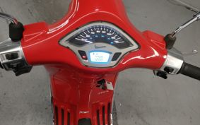 VESPA  VESPA  PRIMA  BEIGE RA125 M8210
