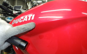 DUCATI STREETFIGHTER S