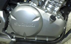 SUZUKI GSR250 2014
