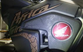 HONDA CRF1000L AFRICA TWIN 2018 SD04