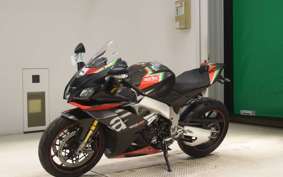 APRILIA RSV4 1100ファクト 2020