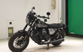 MOTO GUZZI V9 BOBBER 2024