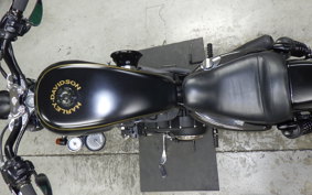HARLEY XL883R 2005