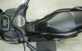 YAMAHA N-MAX 2001 SEG6J