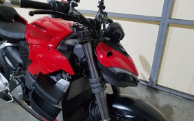 DUCATI STREETFIGHTER V2 2022 3F00