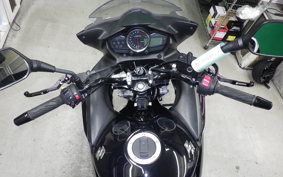 SUZUKI GSR250F 2011