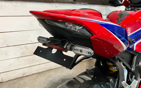 HONDA CBR1000RR-R FB SP 2022 SC82