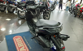 YAMAHA N-MAX SEL1J