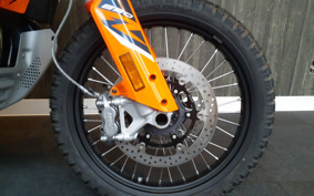 KTM 890 ADVENTURE R TR640