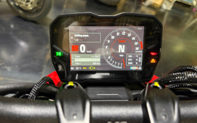 DUCATI STREET FIGHTER V4S 2025 4F00