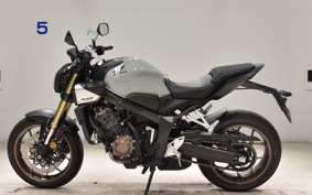 HONDA CB650R E-Clutch 2024 RH17