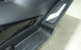 YAMAHA T-MAX 560 2026 SJ21J