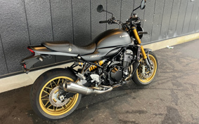 KAWASAKI Z900RS 2025 ZR900K