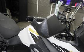 SUZUKI Vｽﾄﾛｰﾑ650XTA 2022 C733M