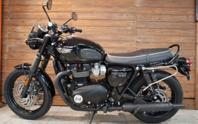 TRIUMPH BONNEVILLE T120 BLACK 2016 DAD75H
