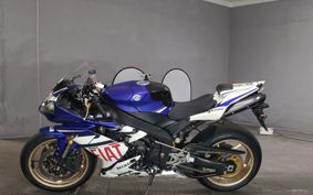 YAMAHA YZF-R1 RN19