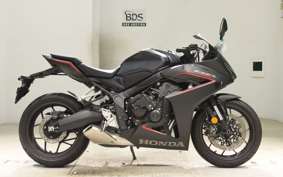 HONDA CBR650R E-Clutch 2024 RH17