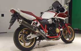 HONDA CB1300SB SUPER BOLDOR A 2007 SC54