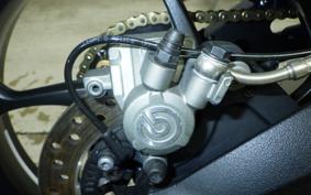 TRIUMPH STREET TRIPLE MOTO 2023