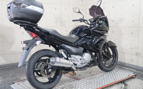 SUZUKI GSR250F GJ55D