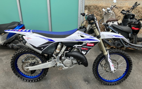 YAMAHA YZ125