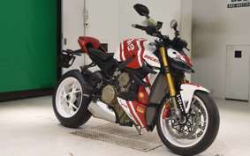 DUCATI STREETFIGHTER V4 2025