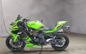 KAWASAKI  NINJA ZX-4RR ZX400P