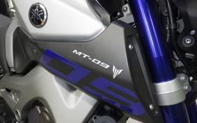 YAMAHA MT-09 A 2015 RN34J
