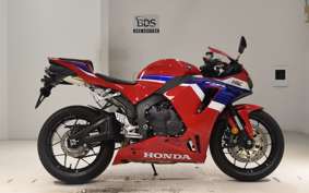 HONDA CBR600RR 2025