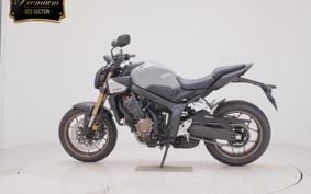 HONDA CB650R E-Clutch 2018 RH17