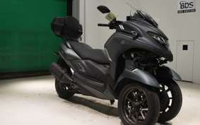 YAMAHA TRICITY 300 2018 SH15J