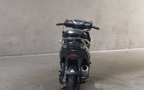 SUZUKI SU WISH LTD DV12B