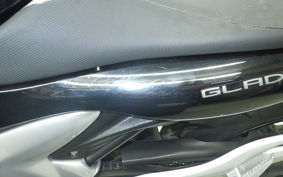 SUZUKI ｸﾞﾗﾃﾞｨｳｽ400 2010