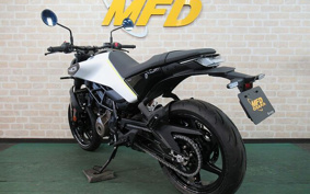 HUSQVARNA SVARTPILEN4 2024