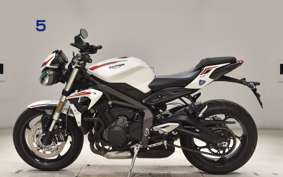 TRIUMPH STREET TRIPLE S 2021