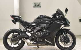 KAWASAKI ZX-25R ZX250E