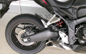 HONDA CBR650R E-Clutch 2025 RH17