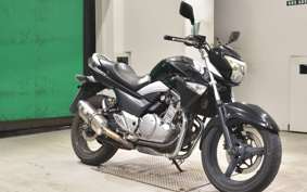 SUZUKI GSR250