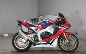 HONDA CBR1000RR 2017 SC77