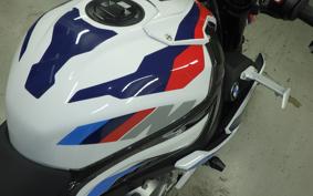 BMW M1000R 2023