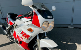 YAMAHA FZR400 1987 1WG