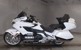 HONDA GL1800 TOUR DCT SC79