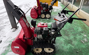 HONDA  SNOW BLOWER  MACHINE 