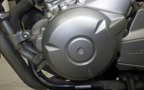 SUZUKI GSR250
