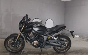 HONDA CB650R 2021 RH03