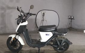 OTHER XEAM niu U Pro ..