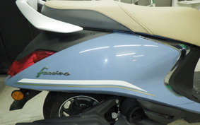 YAMAHA ﾌｧｯｼｰﾉ125