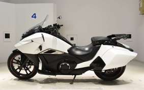 HONDA NM4 VULTUS -02 2014
