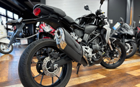 HONDA CB250R MC52